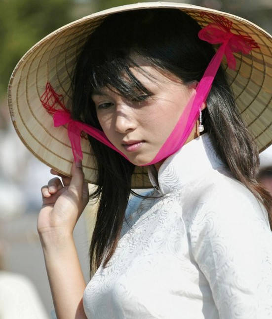 弹壳与香水